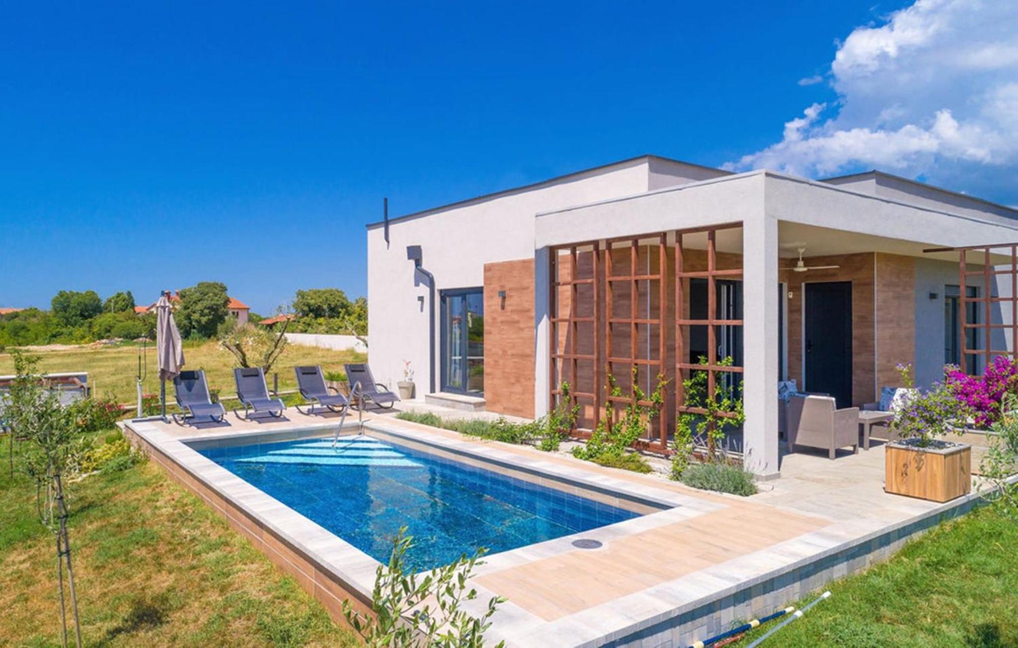 Villa Lily Galižana 외부 사진